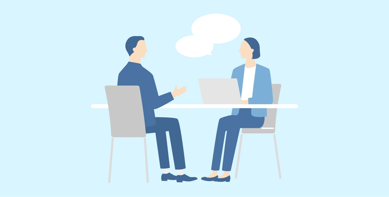 転職エージェントと一緒に面接対策をするエンジニア